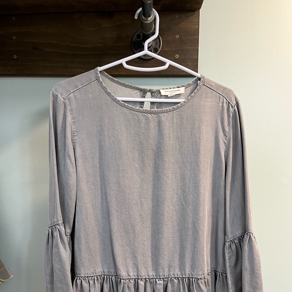 Women's beach lunch lounge Denim Style Ruffle Style Shirt Size S - Picture 2 of 6